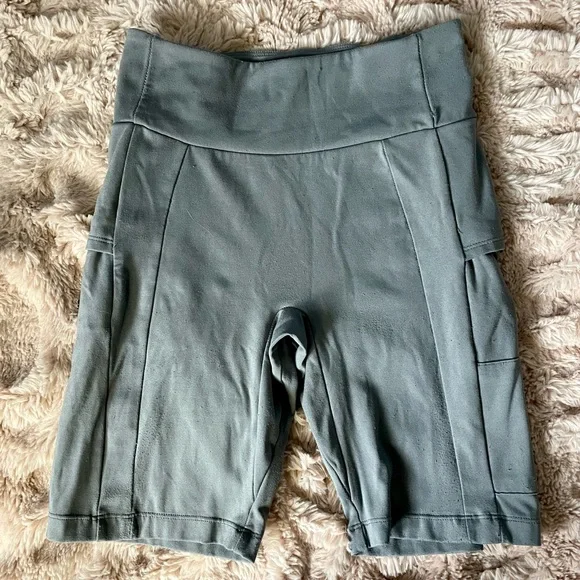 **SOLD** Gymshark Non-Stop Cycling Shorts - Picture 7 of 8
